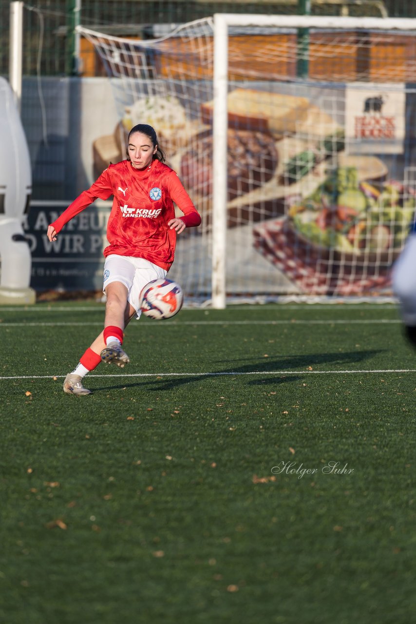 Bild 75 - wBJ Hamburger SV - Holstein Kiel : Ergebnis: 8:0